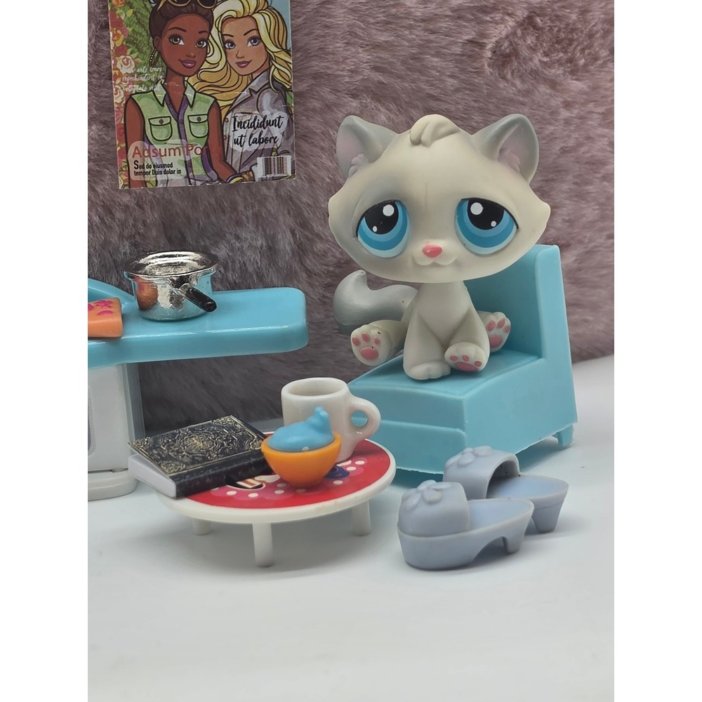 LPS Littlest Pet Shop Gray Tabby Cat 53 Dollhouse Furniture Accessories Lot